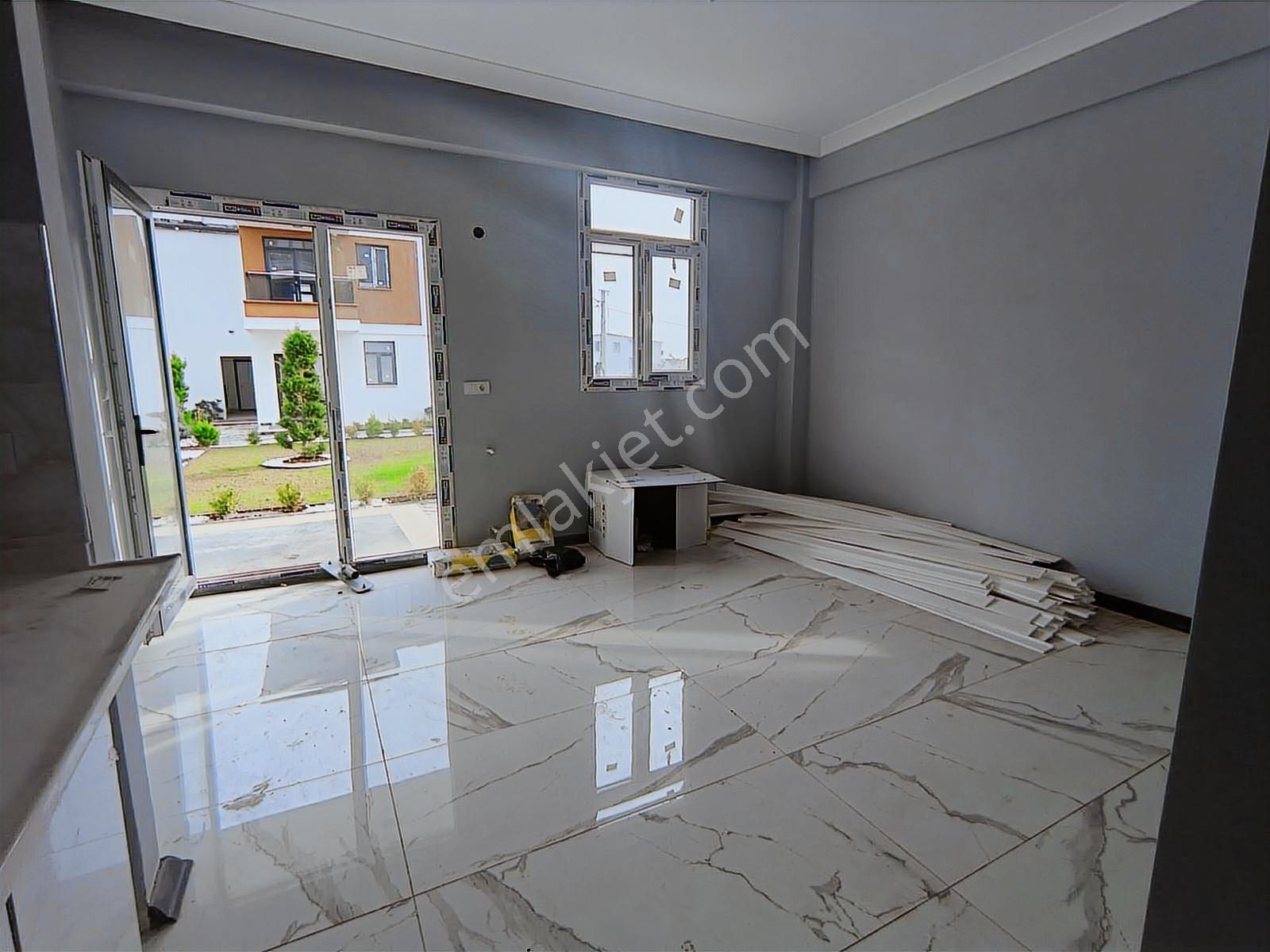 Havuzlu Kendine Ait Bahçeli 1+1 Site İçi Yazlık Daire 50 M2 - Görsel 11