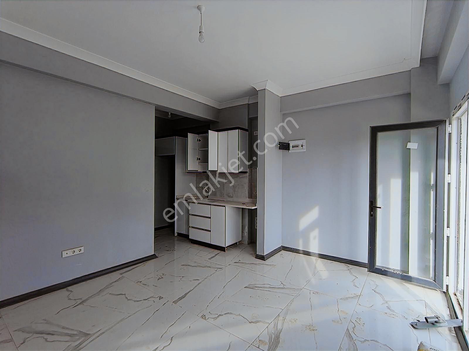 Havuzlu Kendine Ait Bahçeli 1+1 Site İçi Yazlık Daire 50 M2 - Görsel 17