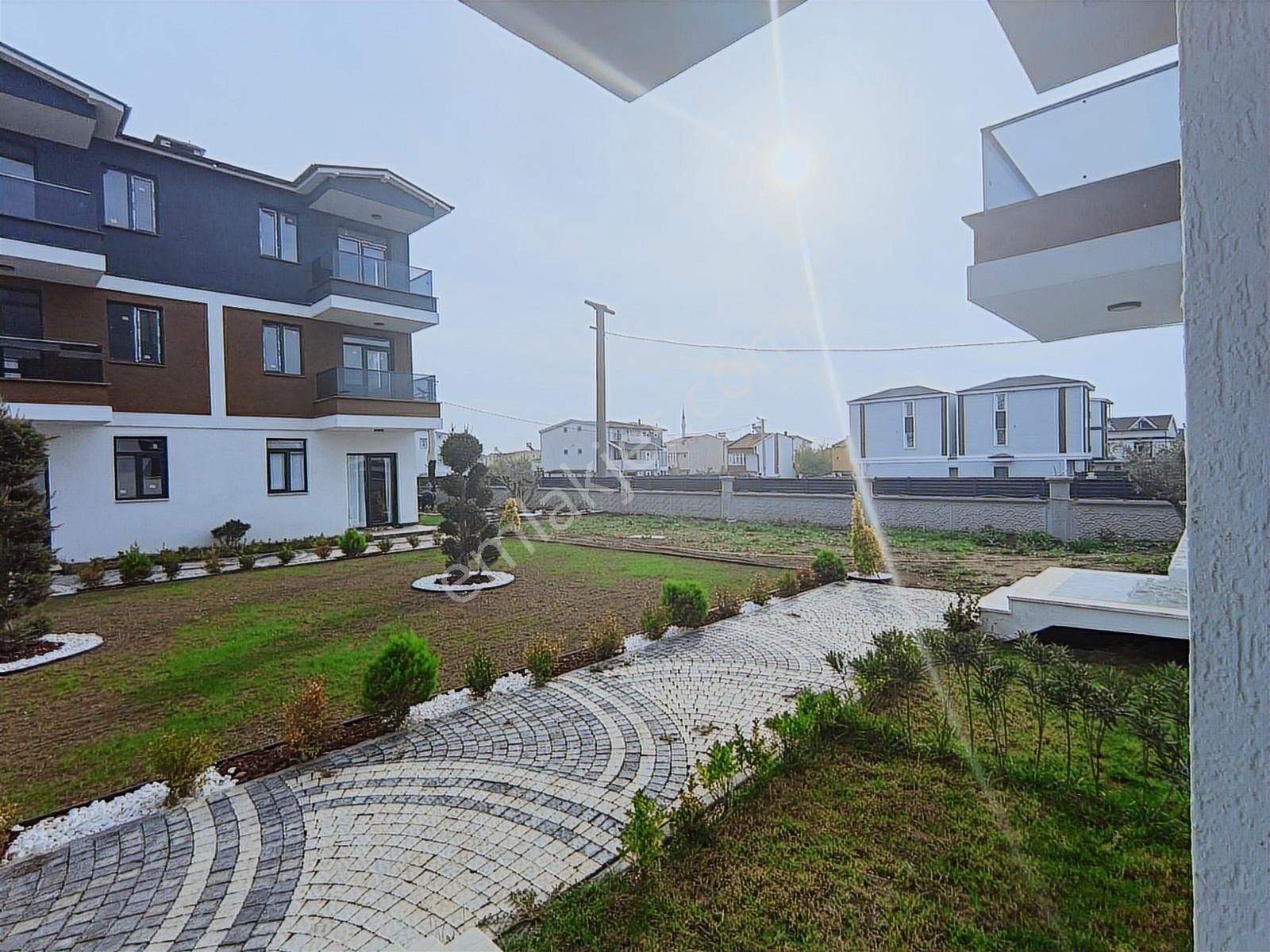 Havuzlu Kendine Ait Bahçeli 1+1 Site İçi Yazlık Daire 50 M2 - Görsel 14