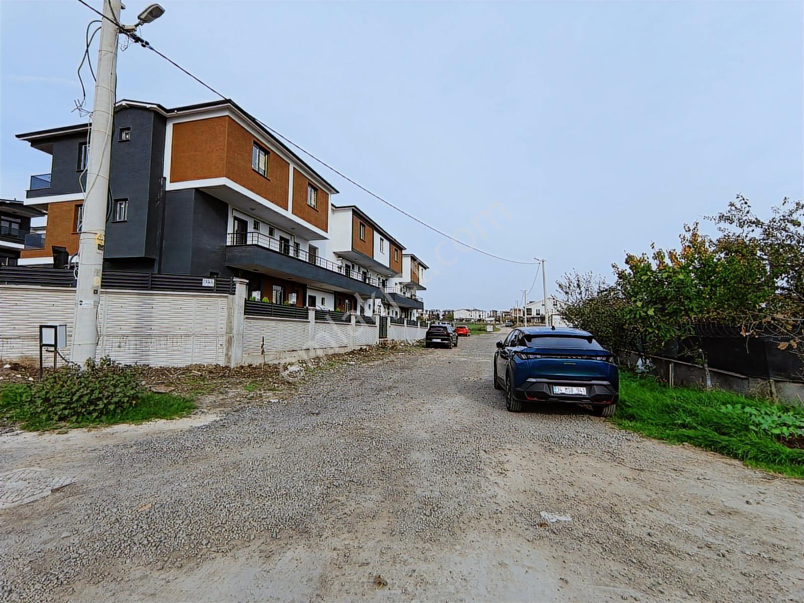 Havuzlu Kendine Ait Bahçeli 1+1 Site İçi Yazlık Daire 50 M2 - Görsel 13