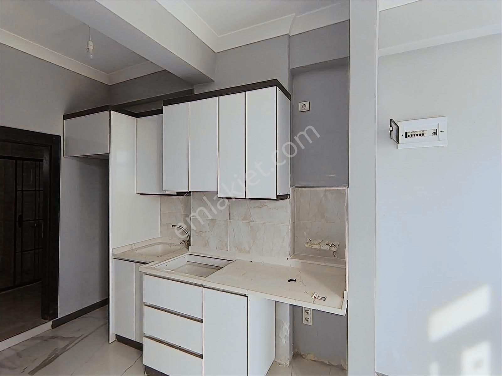 Havuzlu Kendine Ait Bahçeli 1+1 Site İçi Yazlık Daire 50 M2 - Görsel 5