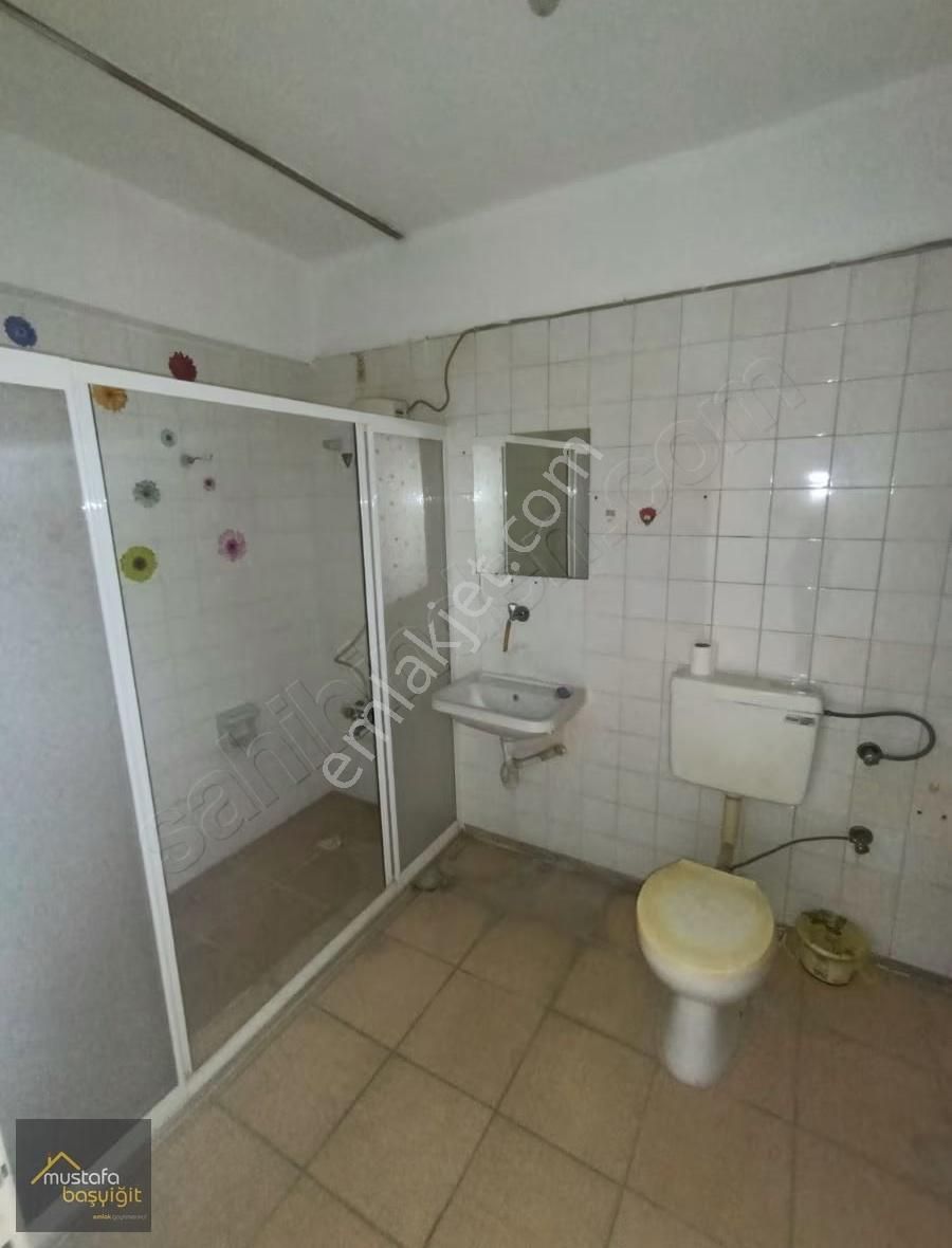 Mustafa Başyiğit Emlaktan Satılık Daire Yeni Belediye Karşısında - Görsel 11