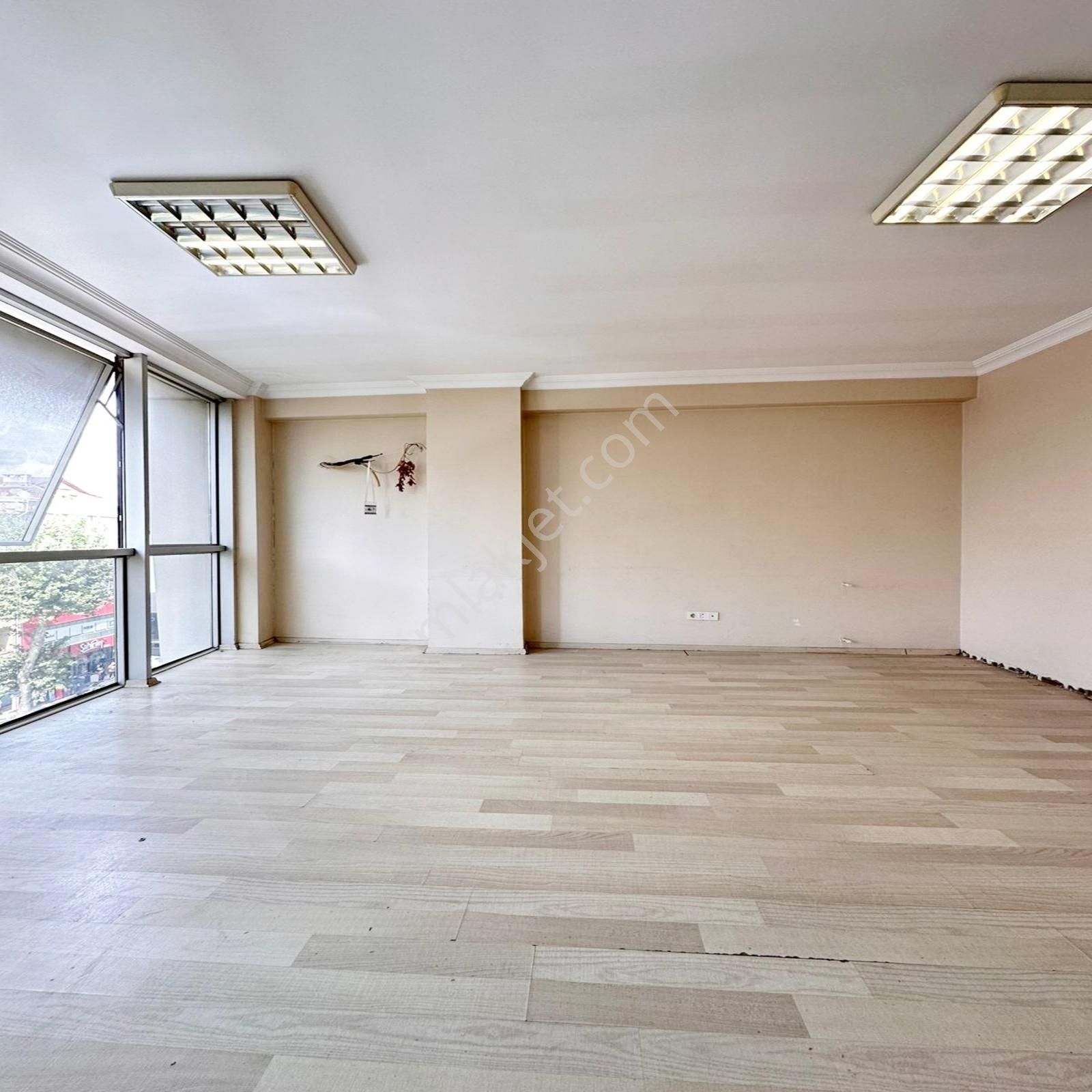 Çekmeköy Yapı Gayrimenkul'den Taşdelenin Kalbinde Ofis Katı !! - Görsel 13