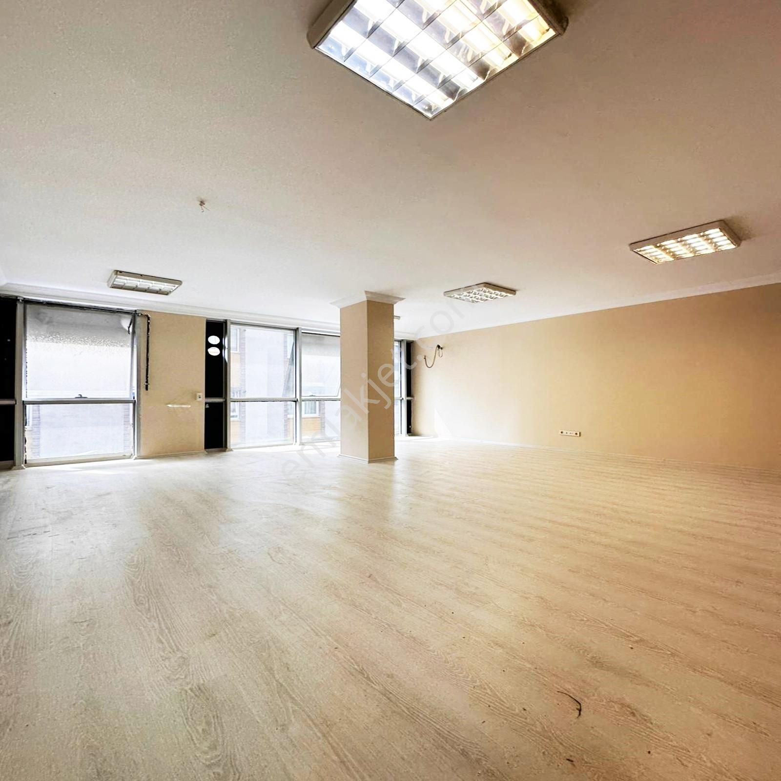 Çekmeköy Yapı Gayrimenkul'den Taşdelenin Kalbinde Ofis Katı !! - Görsel 8