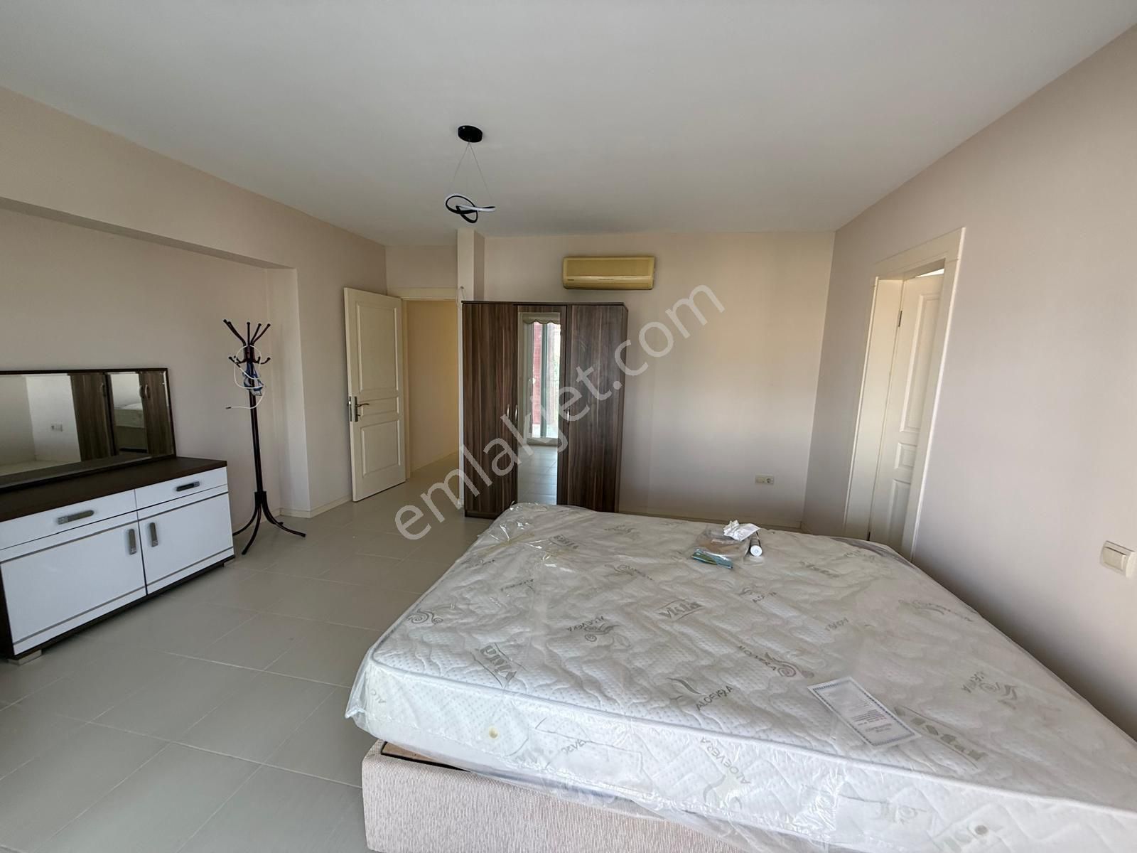 Kuşadası Soğucak Tek Müstakil Havuzlu Site 3+1 Geniş Bahçeli Satılık Villa - Görsel 26