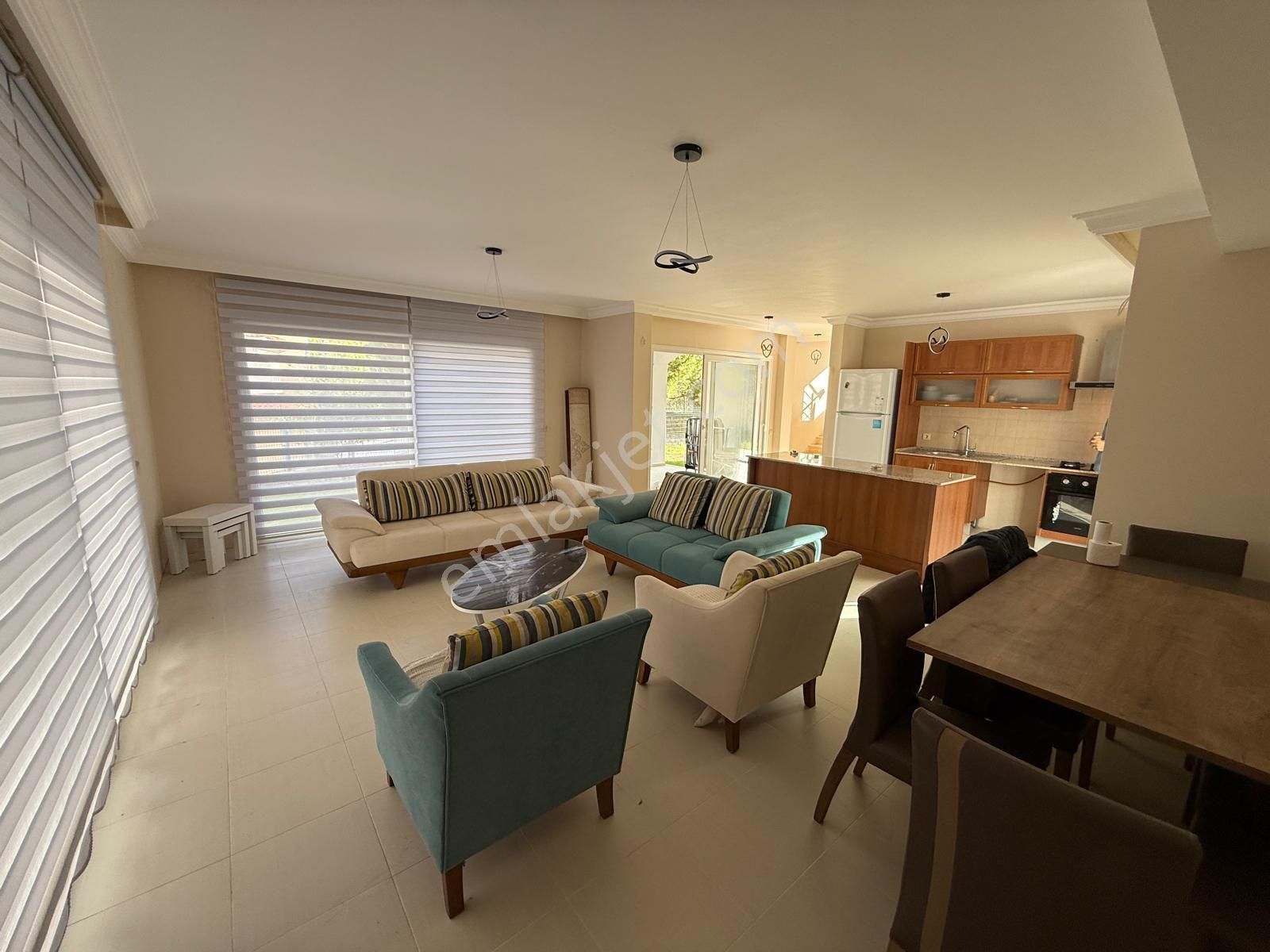 Kuşadası Soğucak Tek Müstakil Havuzlu Site 3+1 Geniş Bahçeli Satılık Villa - Görsel 22