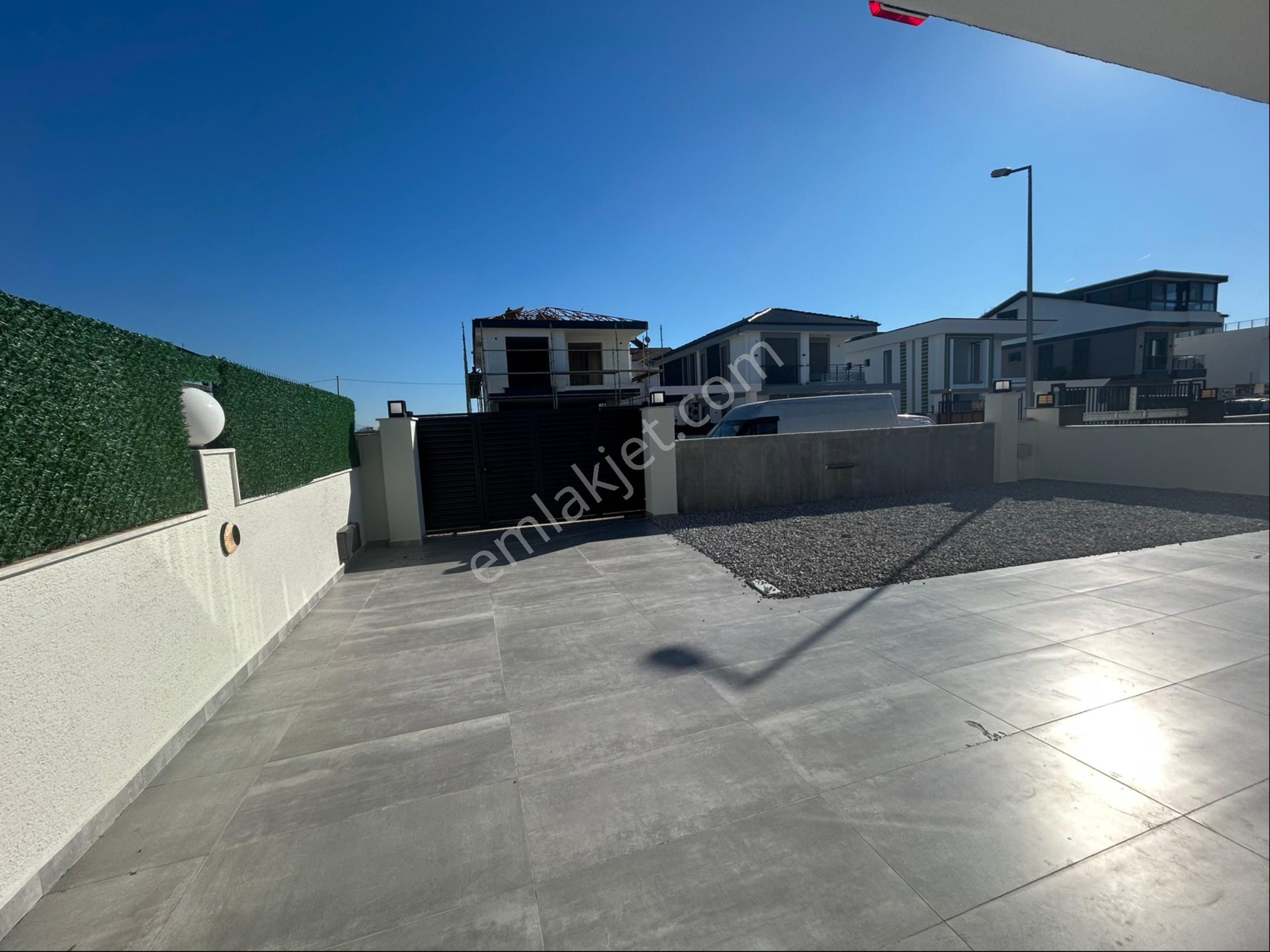 Didimde Satılık 4+1 Tam Müstakil Villa - Görsel 3