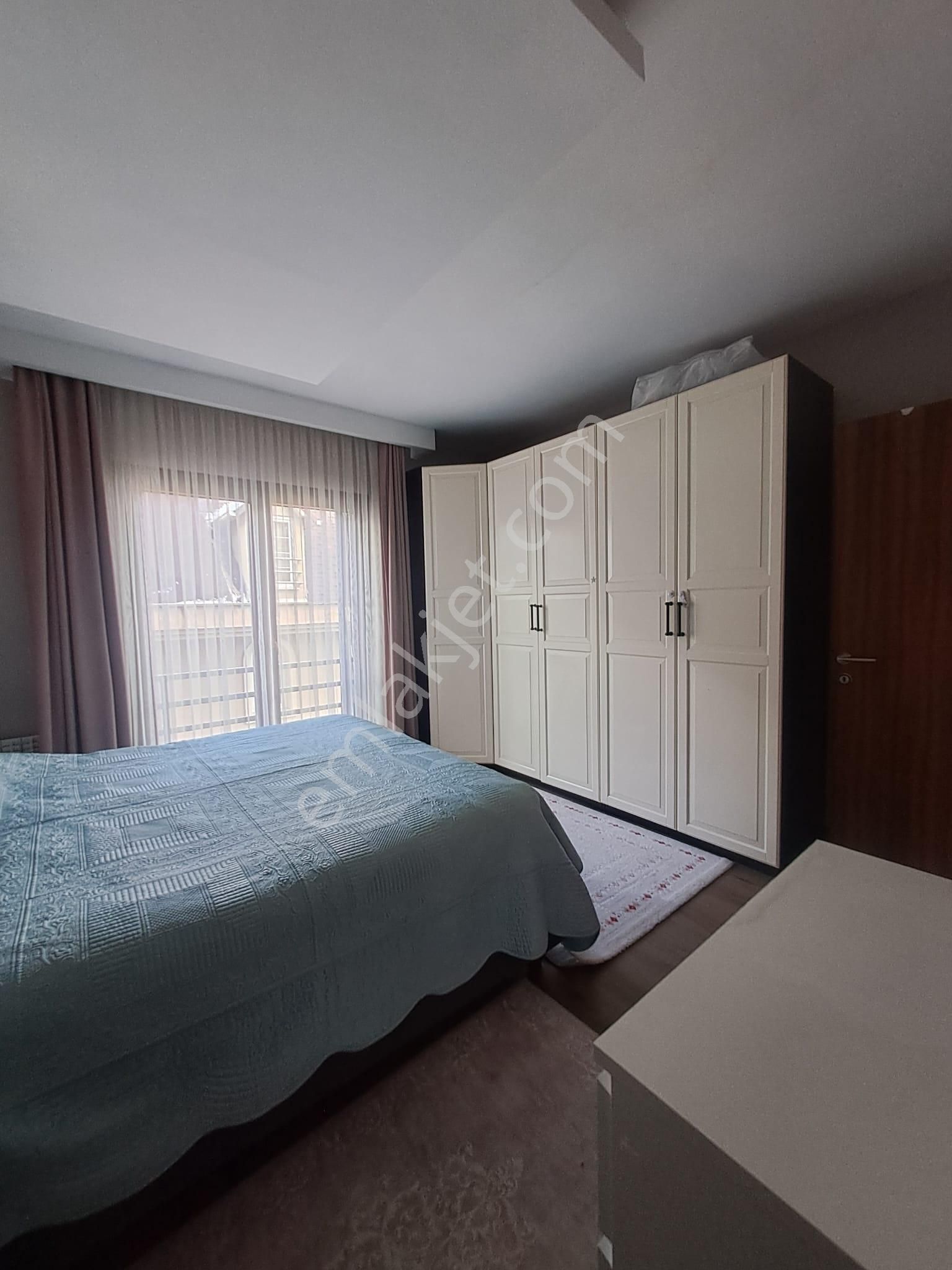 Re/max Advantage'den Balat'ta Eşyalı Kiralık 3+1 Daire - Görsel 10