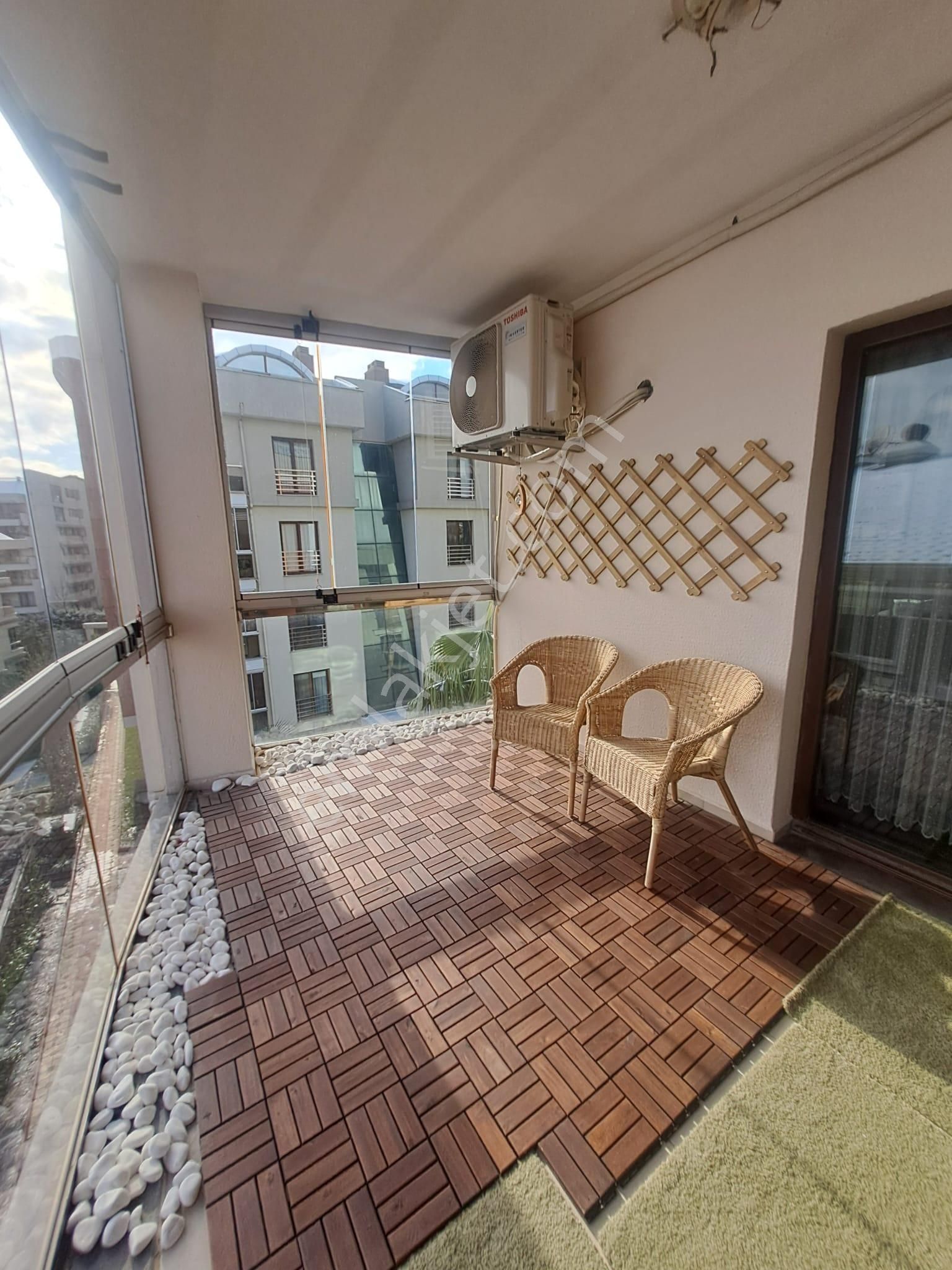 Re/max Advantage'den Balat'ta Eşyalı Kiralık 3+1 Daire - Görsel 23
