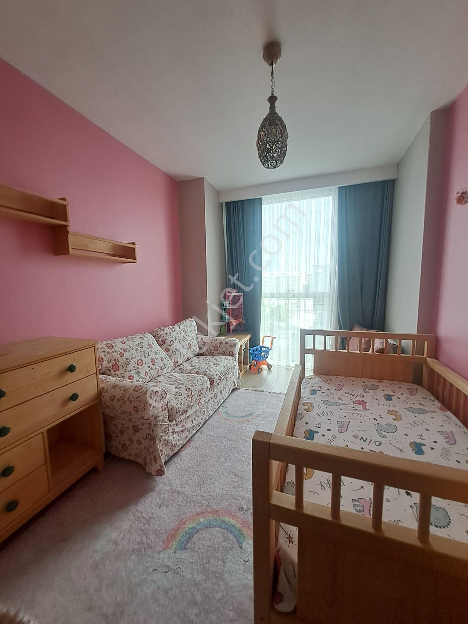 Re/max Advantage'den Balat'ta Eşyalı Kiralık 3+1 Daire - Görsel 14