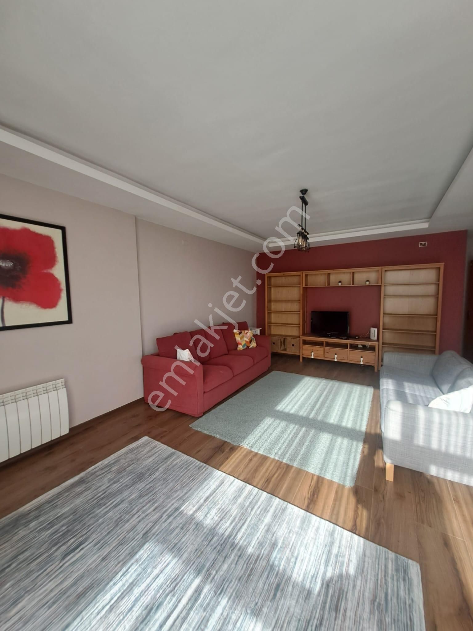 Re/max Advantage'den Balat'ta Eşyalı Kiralık 3+1 Daire - Görsel 3
