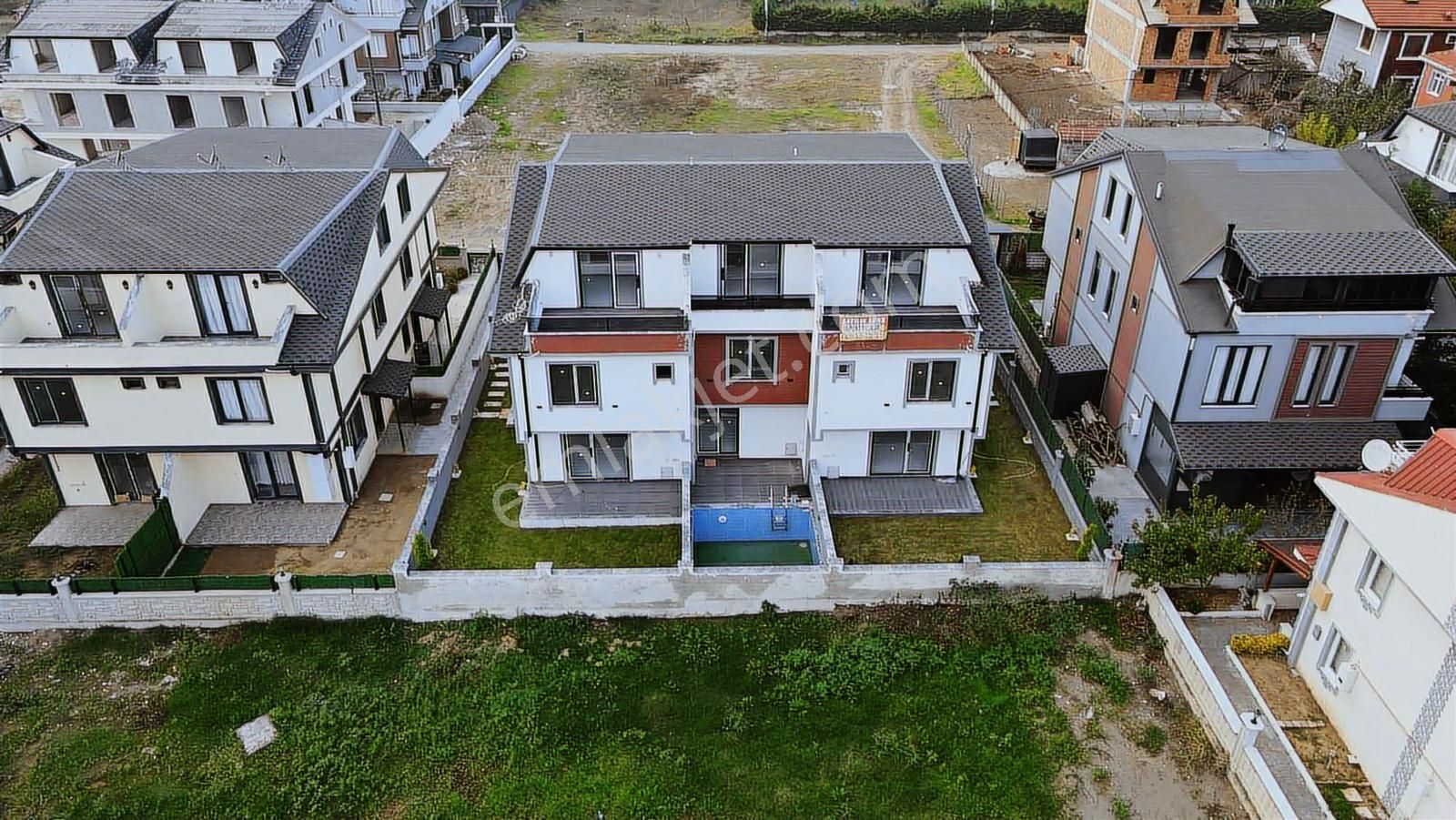 Alandere Mah Havuzlu Lüks Tripleks Villalar - Görsel 7