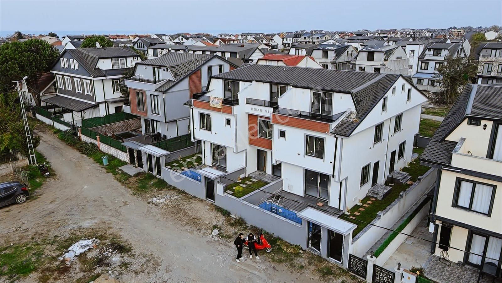 Alandere Mah Havuzlu Lüks Tripleks Villalar - Görsel 6