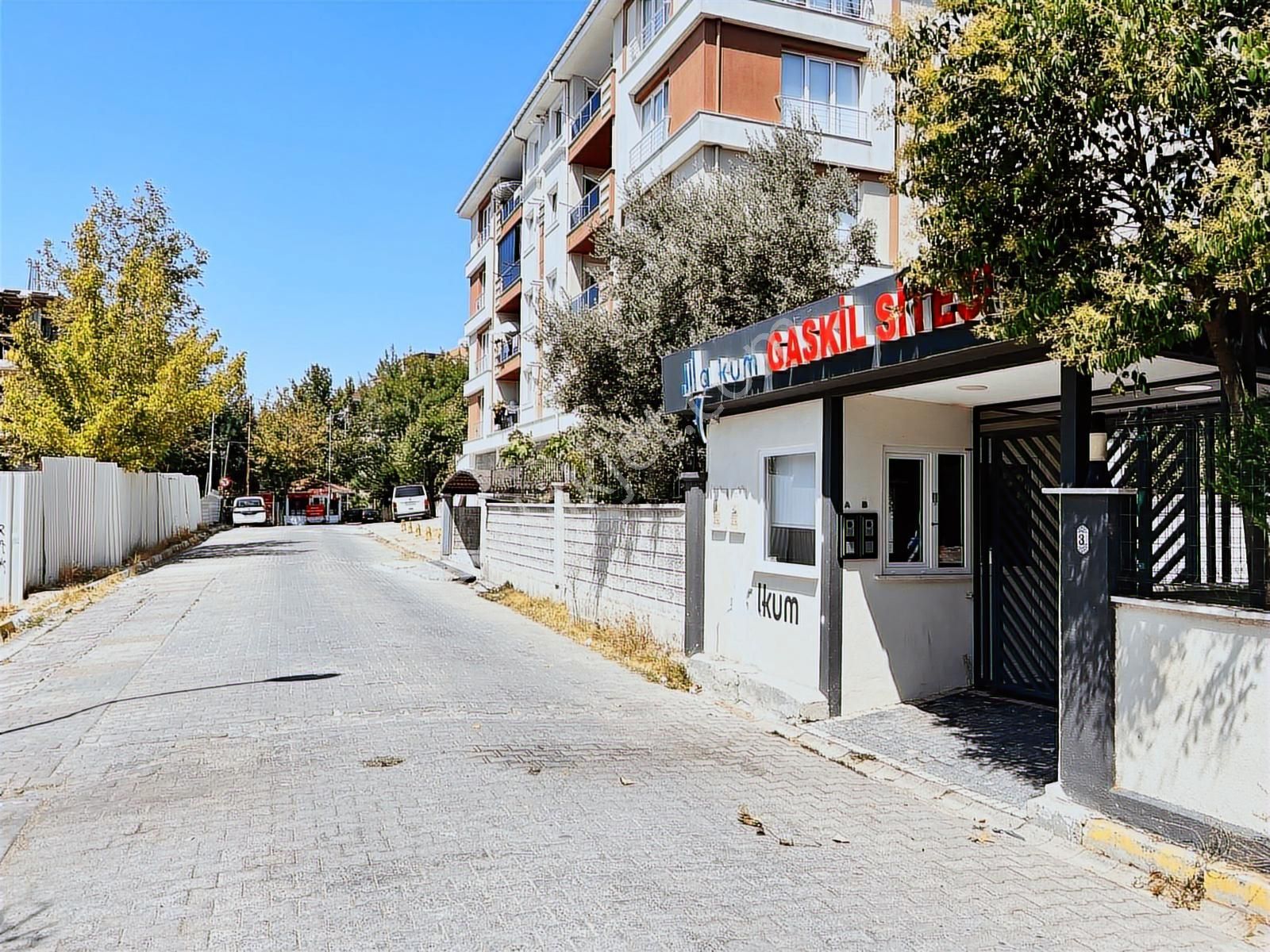 Beylikdüzü Gürpınar Pazar Yolu Üstünde Sıfır 2+1 Satılık Daıre - Görsel 3