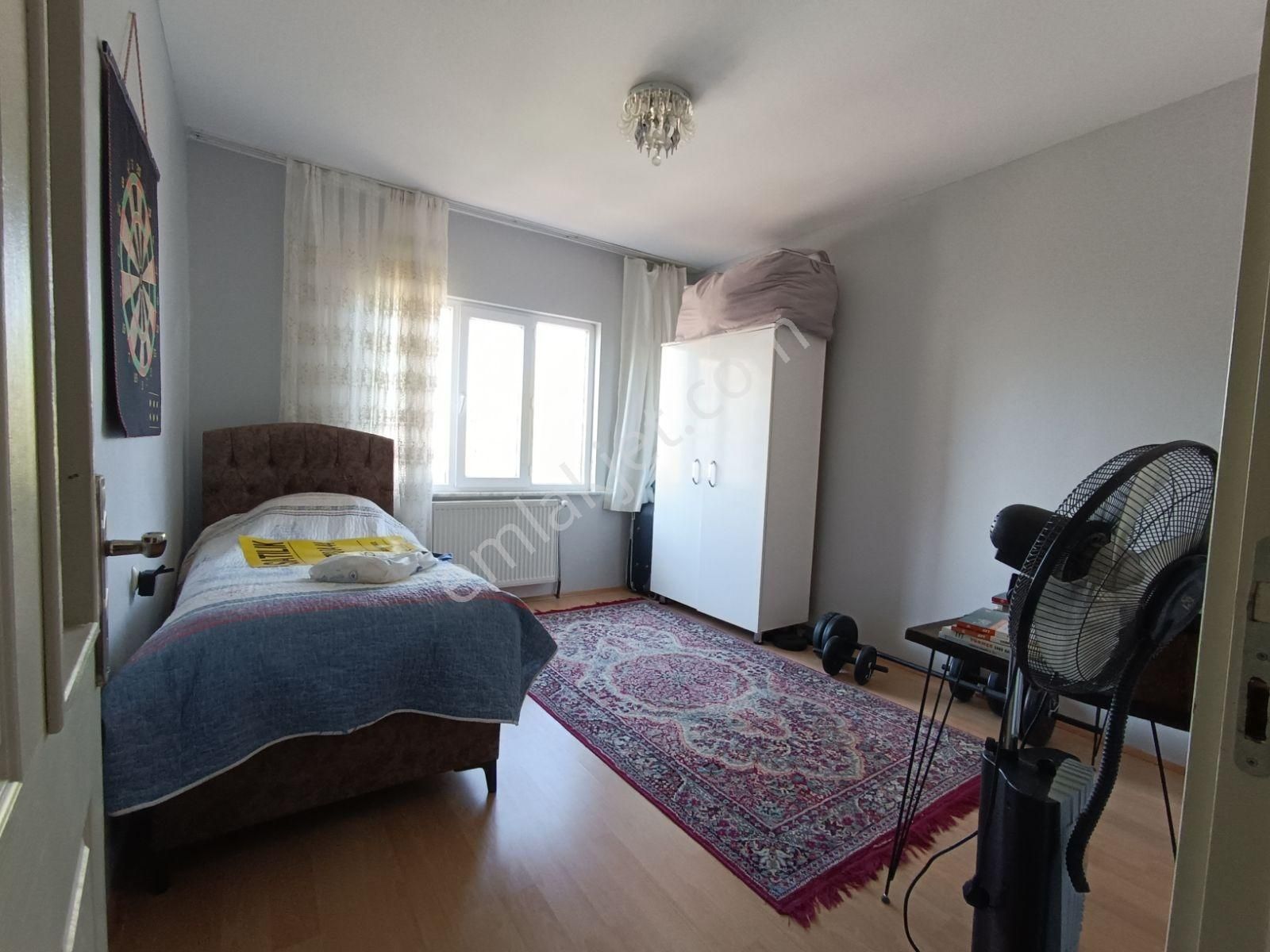 Pratik Den// Avm Karşısı Yapılı Bakımlı İldem C Dairesi - Görsel 18