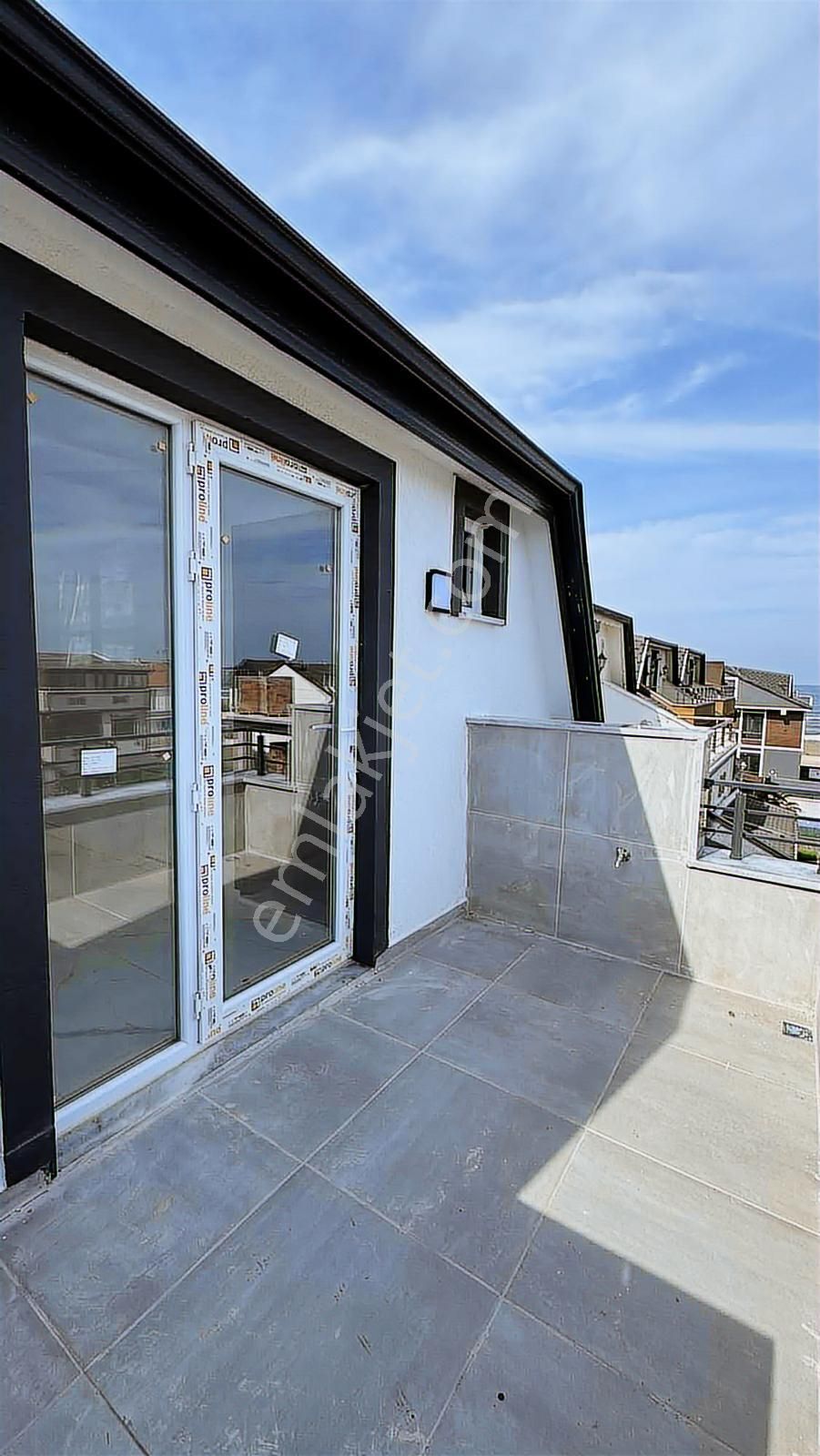 Alandere Mah Kapanmaz Deniz Manzaralı Tpirleks Villa - Görsel 19