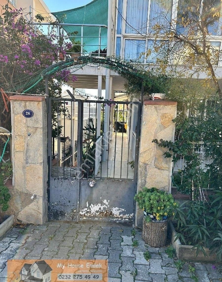 Seferihisar Ürkmez Mersin Alanı Mevkisinde 2+1 Ve 1+1 Satılık Yazlık Daire