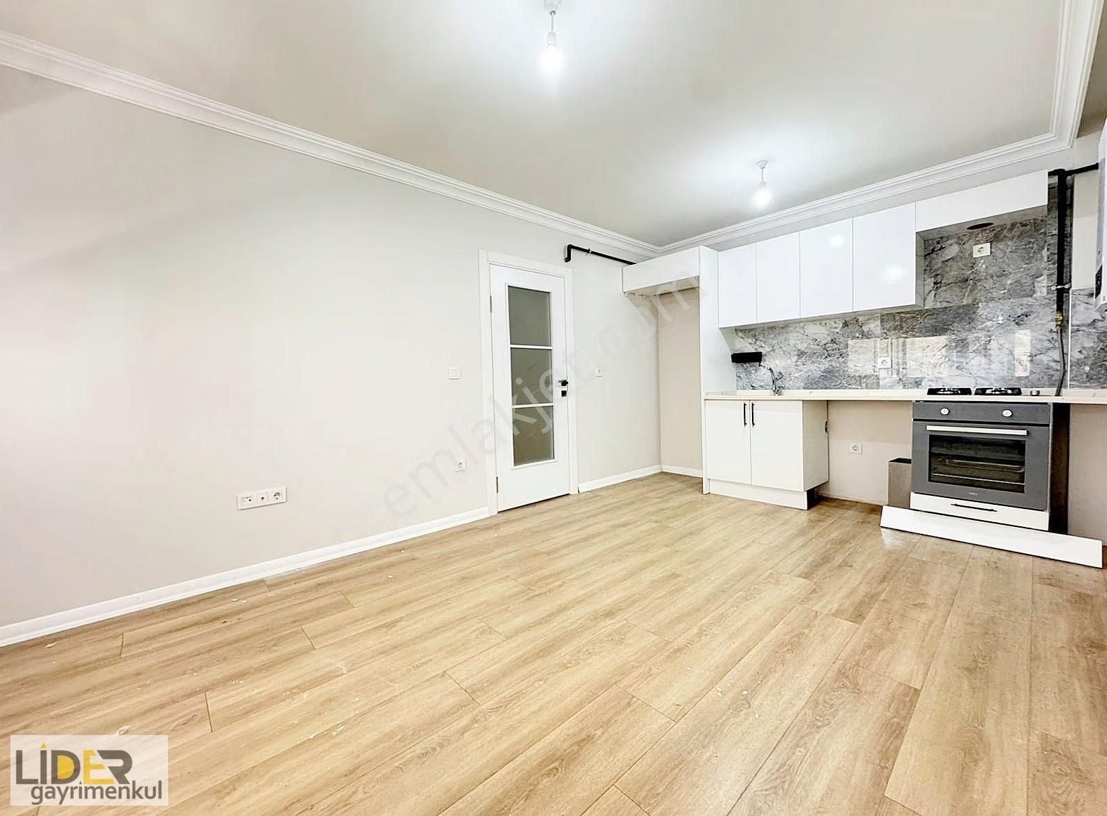 Lider'den Altıntepe'de Ulaşıma Yakın Ara Kat Sıfır Lüks 1+1 - Görsel 11