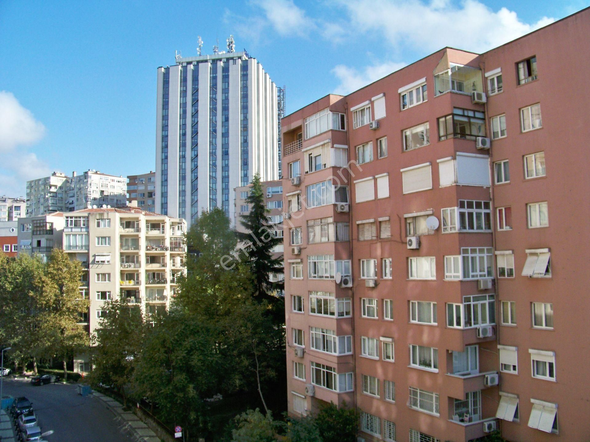 Gayrettepe Kent Sitesinde 4+1 165 M2 7.kat Çift Otoparklı Çift Asansörlü Yangın Merdivenli Balkonlu - Görsel 34