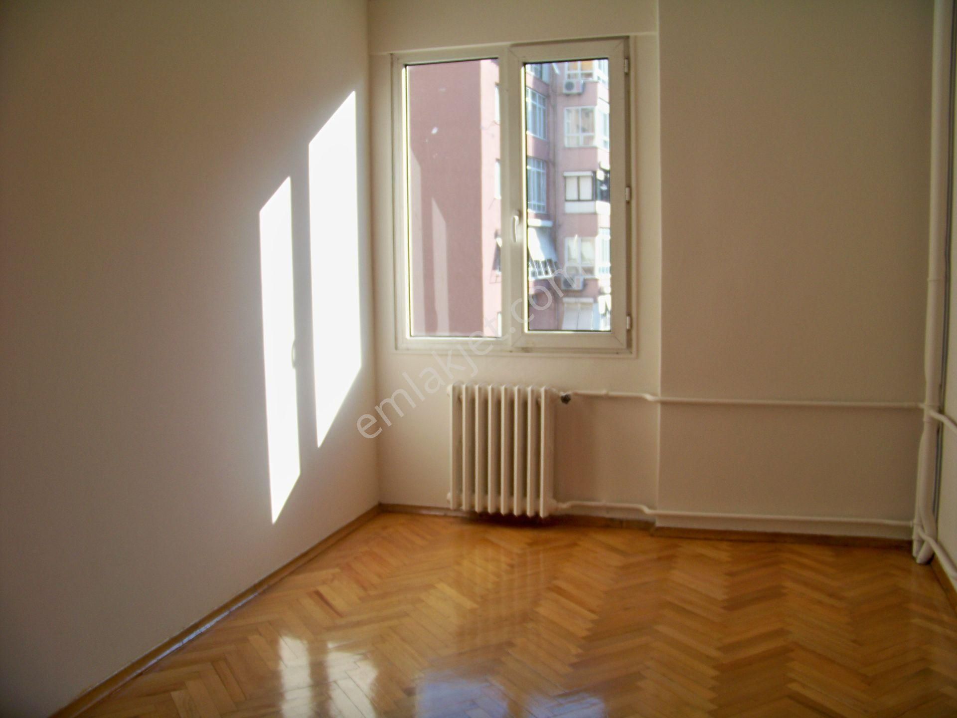 Gayrettepe Kent Sitesinde 4+1 165 M2 7.kat Çift Otoparklı Çift Asansörlü Yangın Merdivenli Balkonlu - Görsel 8