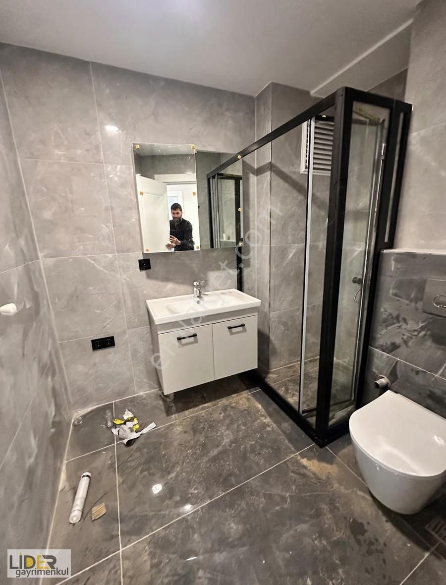 Lider'den Bostancı Marmaraya Yakın 3.kat Önköşe Ebeveynli 3+1 - Görsel 17