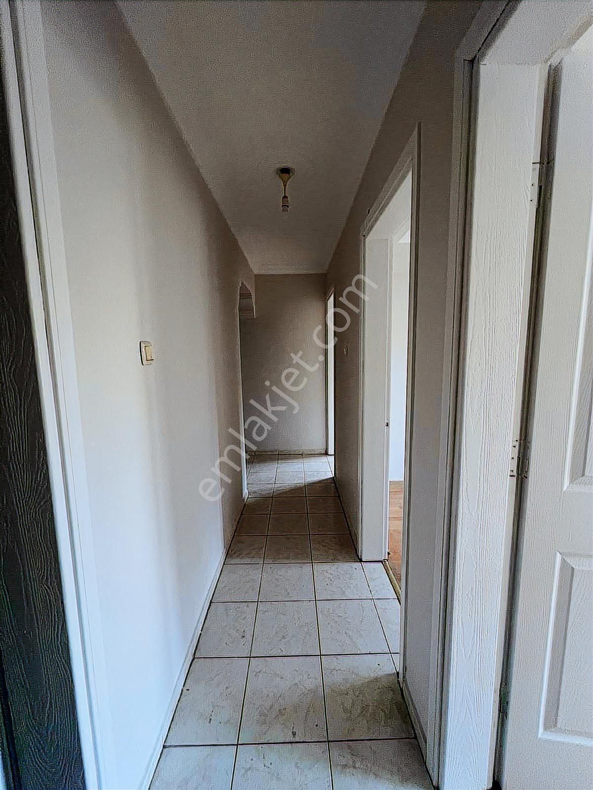 Buca Belediyesine Yürüme Mesafesinde 3+1 120m2 - Görsel 3