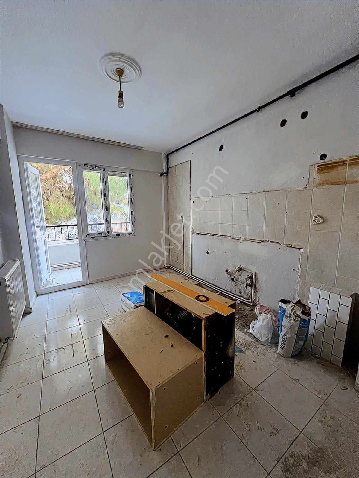 Buca Belediyesine Yürüme Mesafesinde 3+1 120m2 - Görsel 23