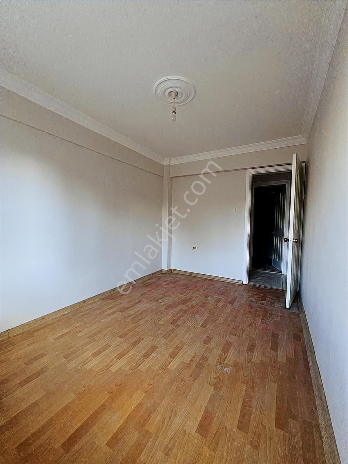 Buca Belediyesine Yürüme Mesafesinde 3+1 120m2 - Görsel 14