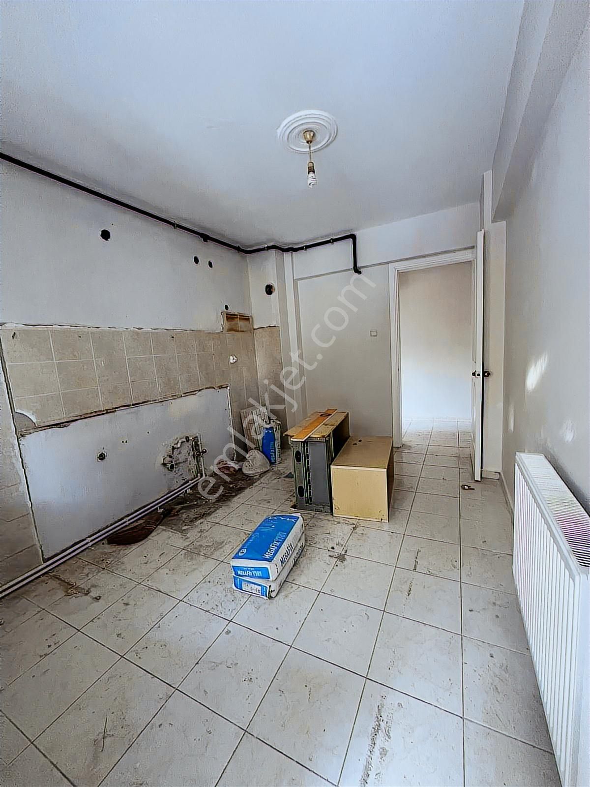 Buca Belediyesine Yürüme Mesafesinde 3+1 120m2 - Görsel 28