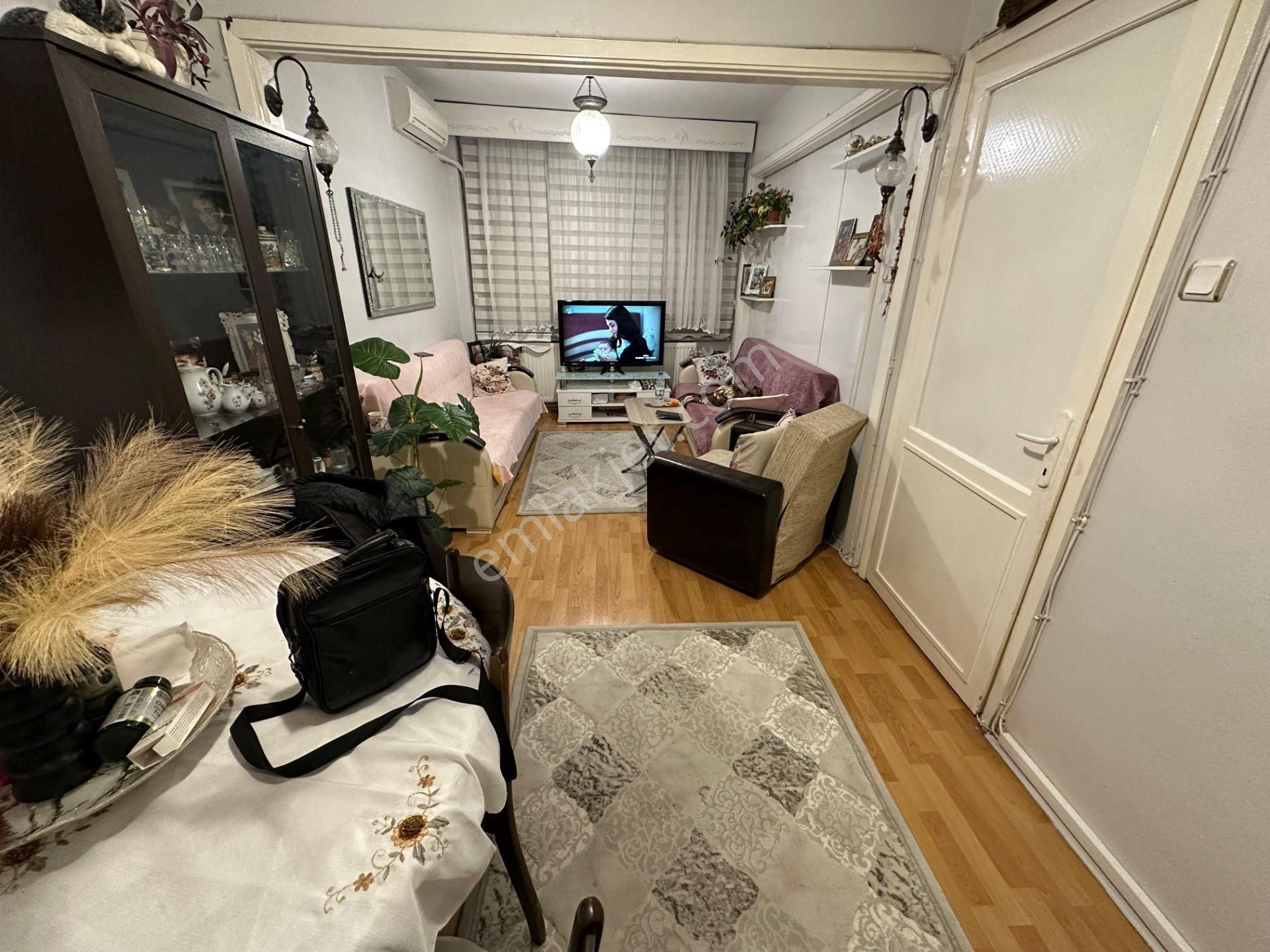 Fatih Çapa Şehremini'de 3+1 00 M2 1.kat Da Satılık Daire - Görsel 9