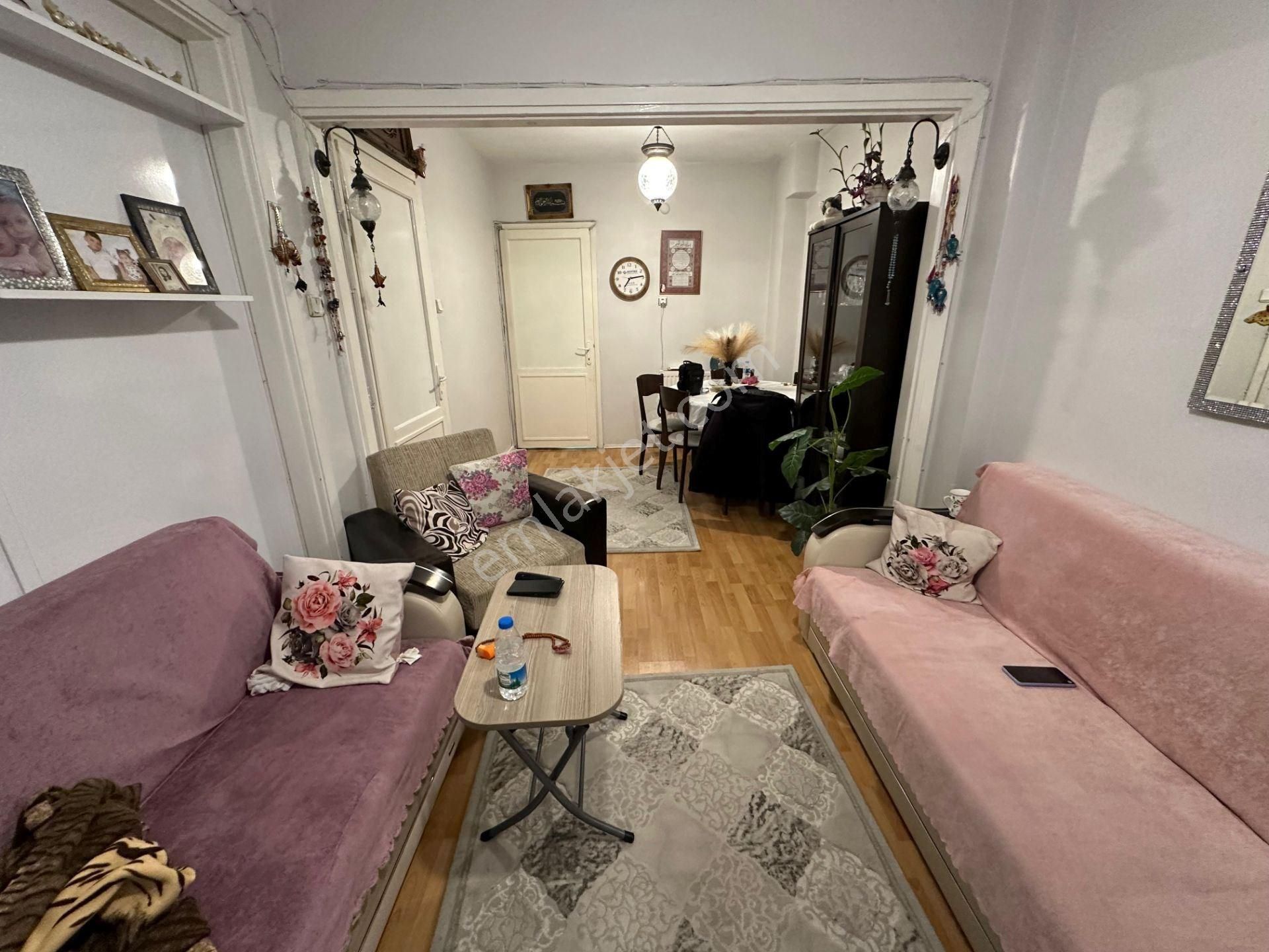 Fatih Çapa Şehremini'de 3+1 00 M2 1.kat Da Satılık Daire - Görsel 7