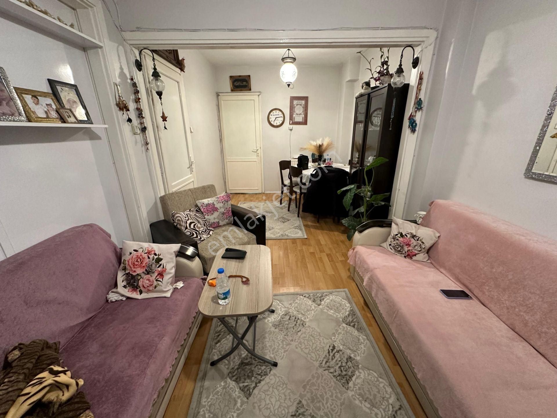 Fatih Çapa Şehremini'de 3+1 00 M2 1.kat Da Satılık Daire - Görsel 6