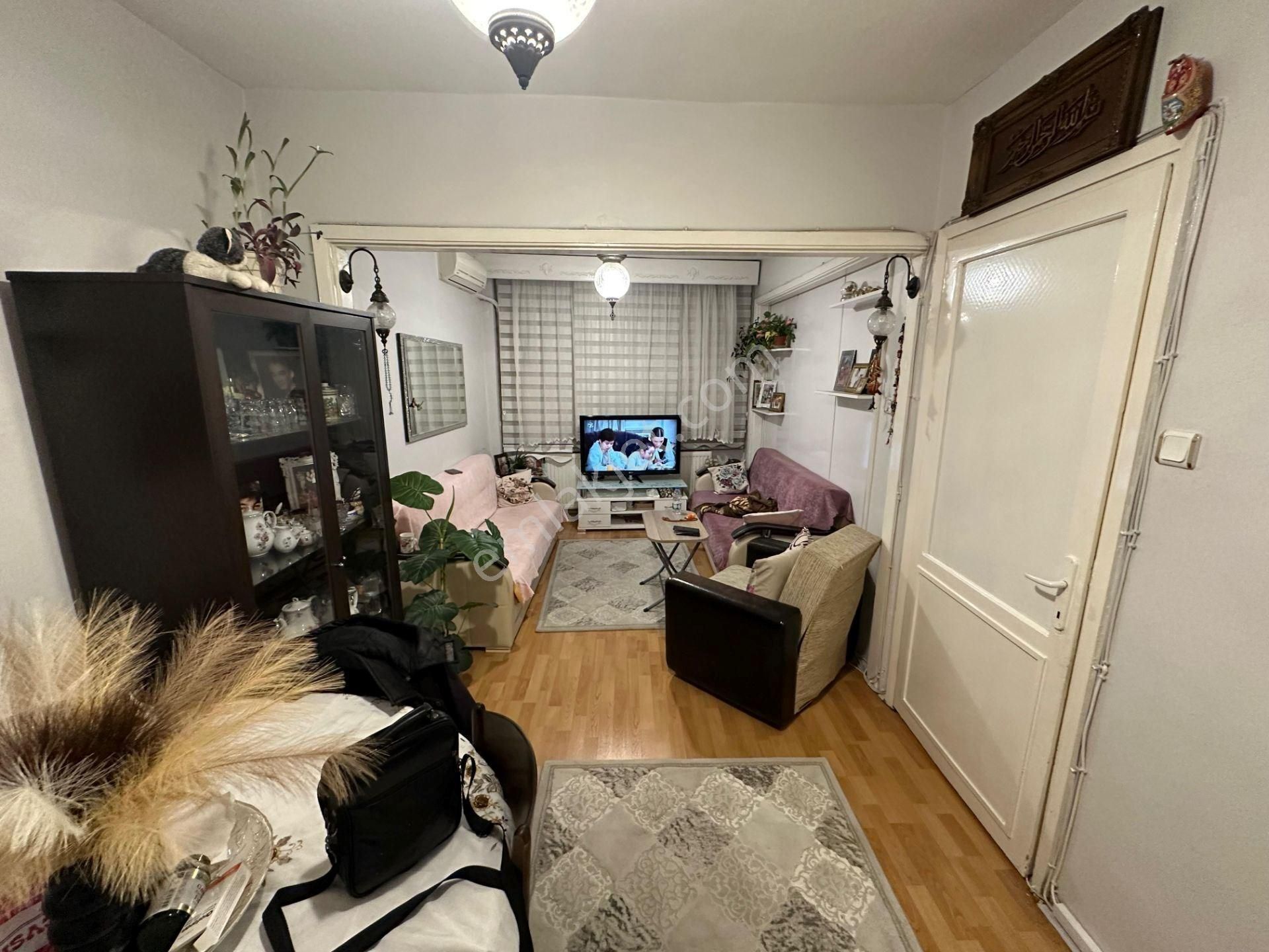 Fatih Çapa Şehremini'de 3+1 00 M2 1.kat Da Satılık Daire - Görsel 11