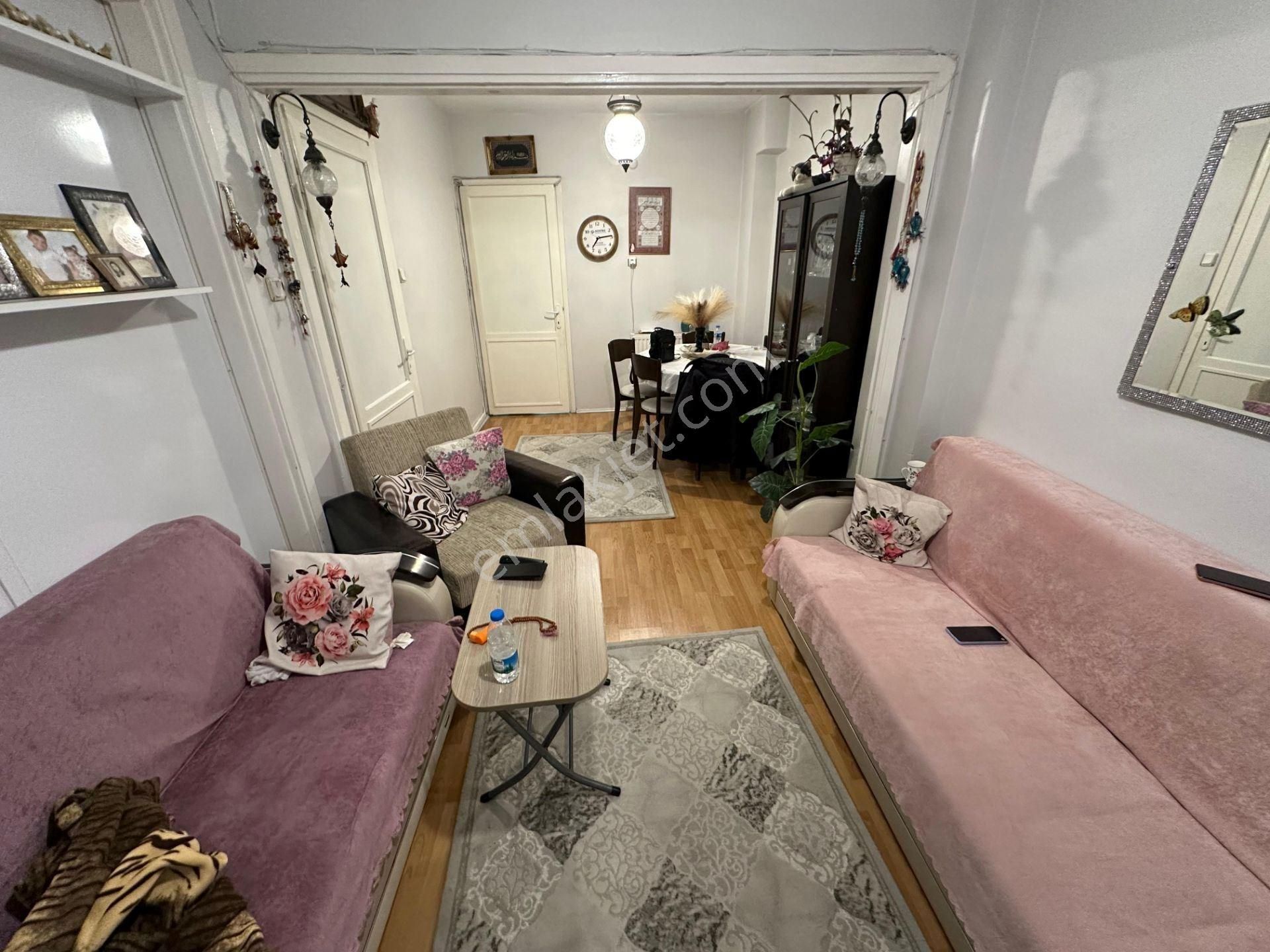 Fatih Çapa Şehremini'de 3+1 00 M2 1.kat Da Satılık Daire - Görsel 8