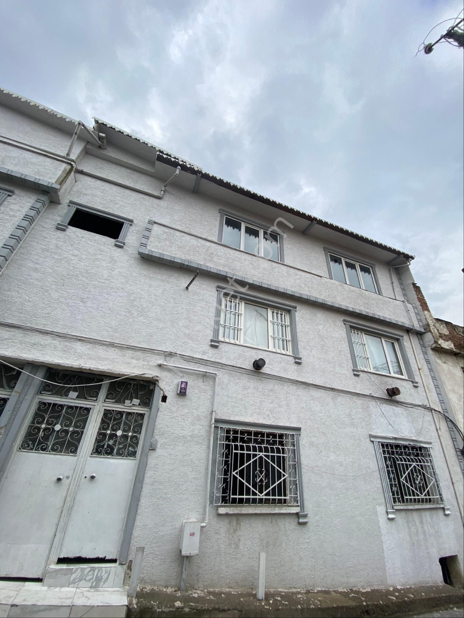 Cihangir Emlaktan Beyazıtta Satılık 5 Daire 2 Dükkan - Görsel 4