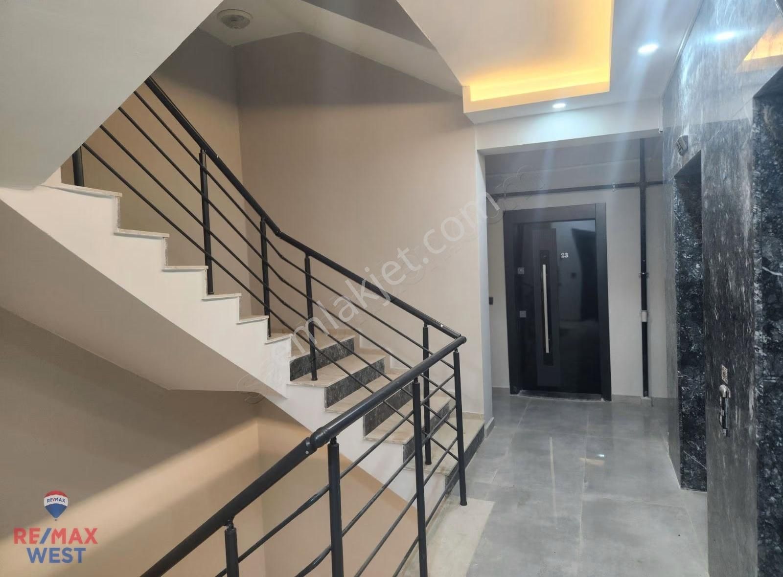 Seyrek De Eşyalı Satılık 1+1 Daire - Görsel 13