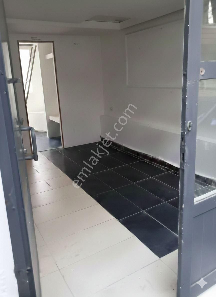 Kadıköy Rasimpaşa'da Kaçırılmayacak Ofis Dükkân Mağaza Mini Depo ! - Görsel 7