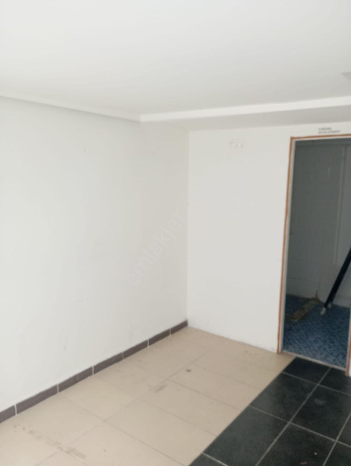 Kadıköy Rasimpaşa'da Kaçırılmayacak Ofis Dükkân Mağaza Mini Depo ! - Görsel 14