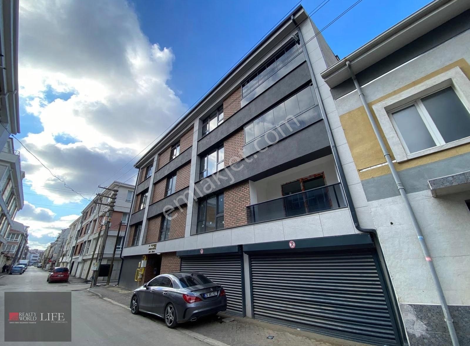 Rw Lıfe // Sütlüce Mah.arakat Asansörlü Lüks 2+0 Satılık Daire