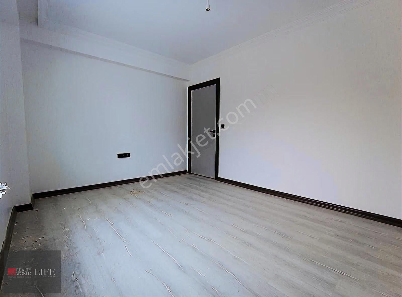 Rw Lıfe // Şirintepe Mah.merkezi Konumda Fırsat 3+1 Daire - Görsel 7