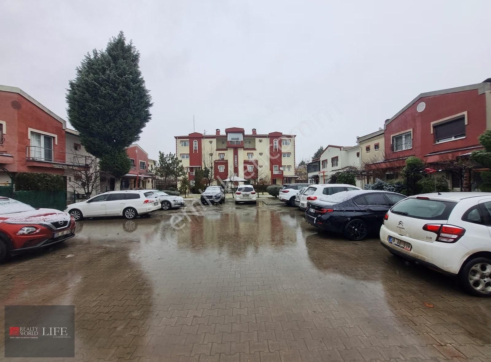 Rw Lıfe // Toki Sıra Evler Sitesinde Satılık 3+1 Dubleks Daire