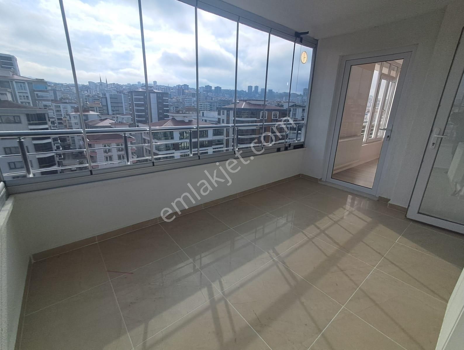 Atakent'de Tranvay Altı Merkezi Kolasyonda Satılık 3+1 Daire - Görsel 22