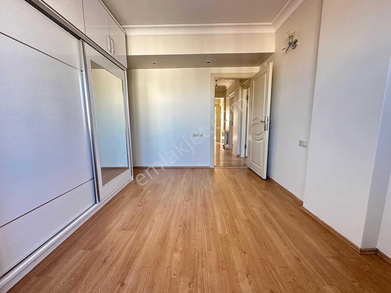 Yenimahalle' De Merkezi Lokasyonda Satılık Arakat 3+1 Daire - Görsel 24