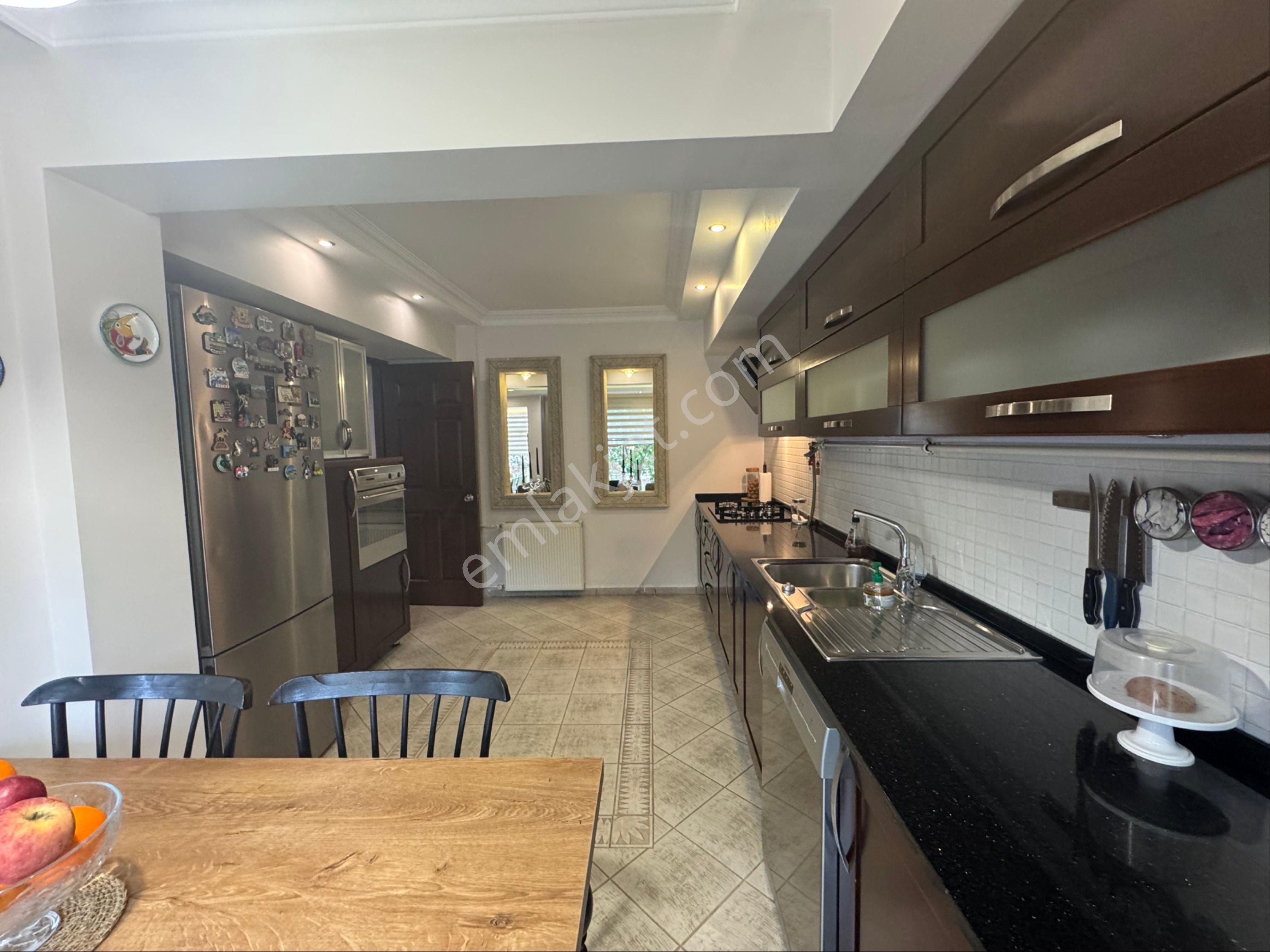 Site İçi,özel Konum,köşe,masrafsiz 5+1 Villa - Görsel 9