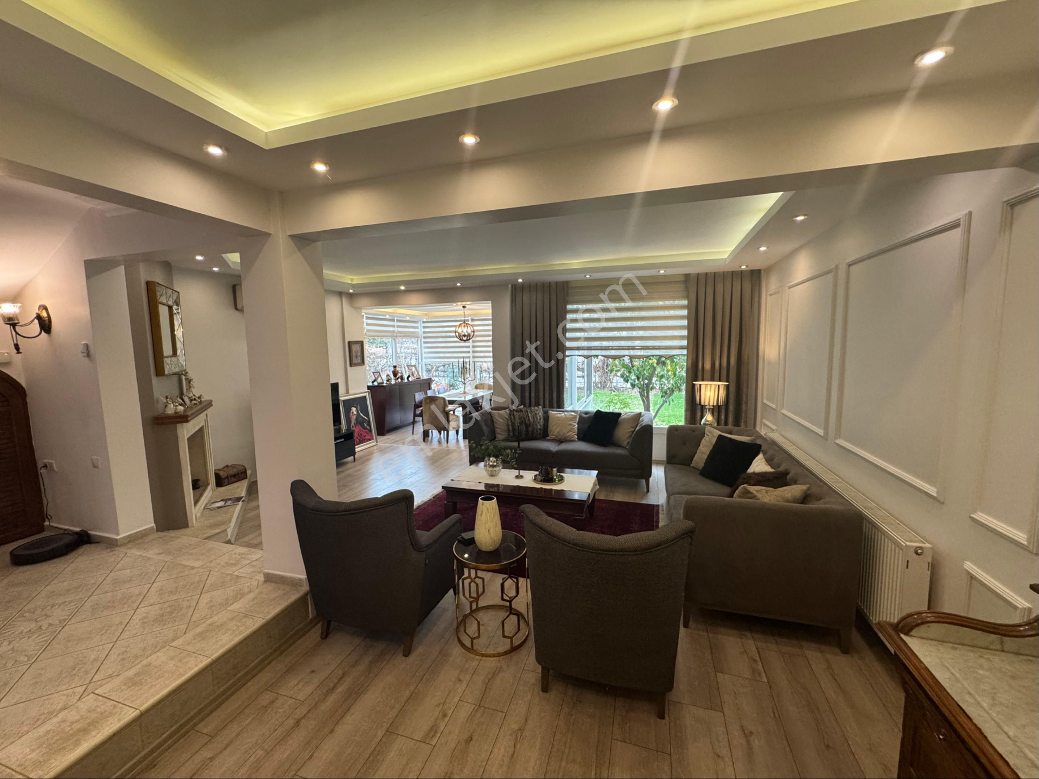 Site İçi,özel Konum,köşe,masrafsiz 5+1 Villa - Görsel 14