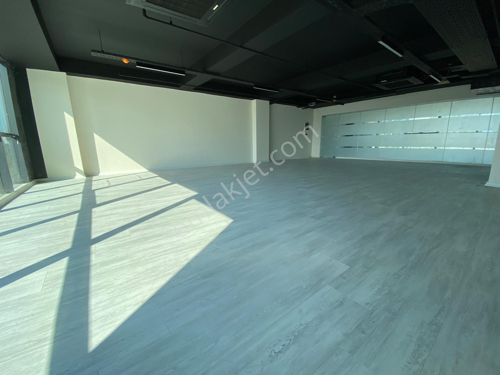Ritim İstanbul Plazada Fırsat Kiralık Ofis - Görsel 9