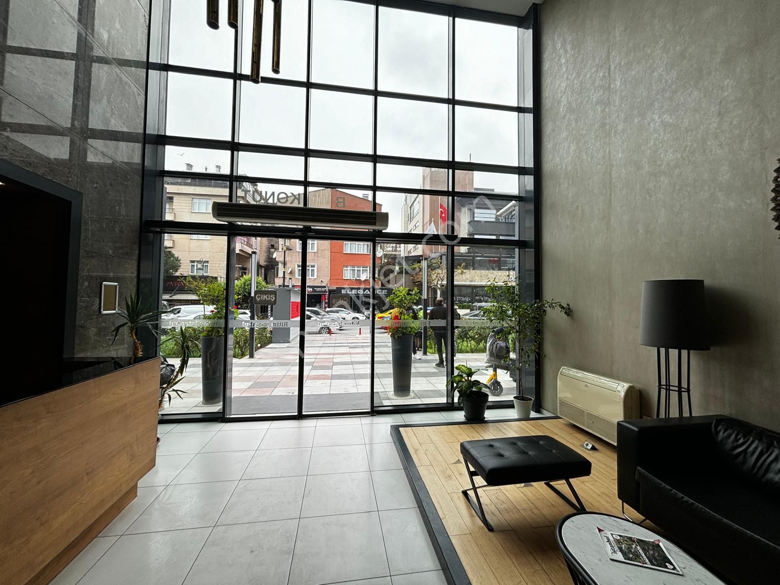 Ritim İstanbul Plazada Fırsat Kiralık Ofis - Görsel 2