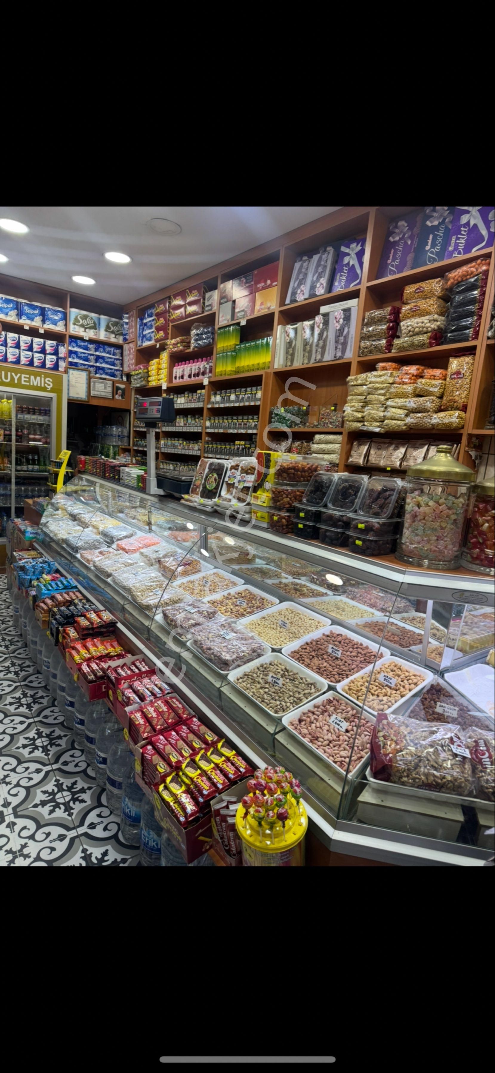 Sarıyer Merkezde 55 Yıllık Devren Kiralık Büfe