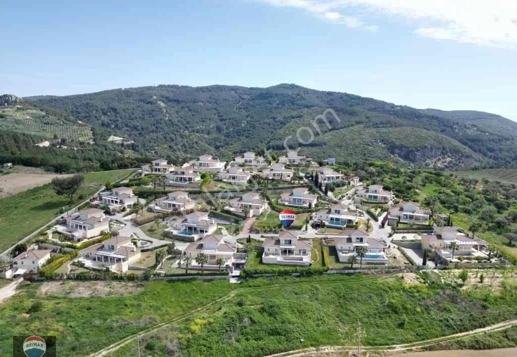 Fırsat Fiyatla Kuşadası Yaylaköyde 1.000 M2 Arsada 4+1 Özel Havuzlu Müstakıl Satılık Vılla - Görsel 10