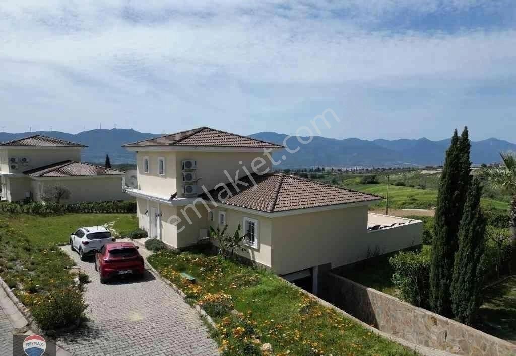 Fırsat Fiyatla Kuşadası Yaylaköyde 1.000 M2 Arsada 4+1 Özel Havuzlu Müstakıl Satılık Vılla - Görsel 35